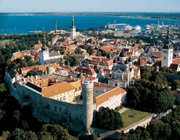 Aerial view of Toompea castle by Toomas Volmer - Tallinn city tourism offiice